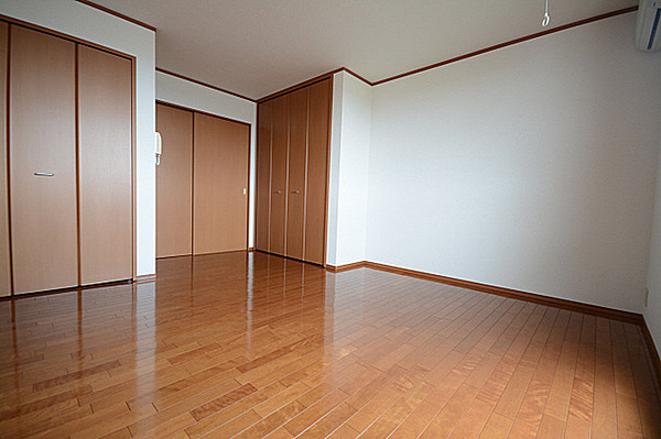 アズール羽衣のその他|こちらの居間で趣味の時間をお楽しみください