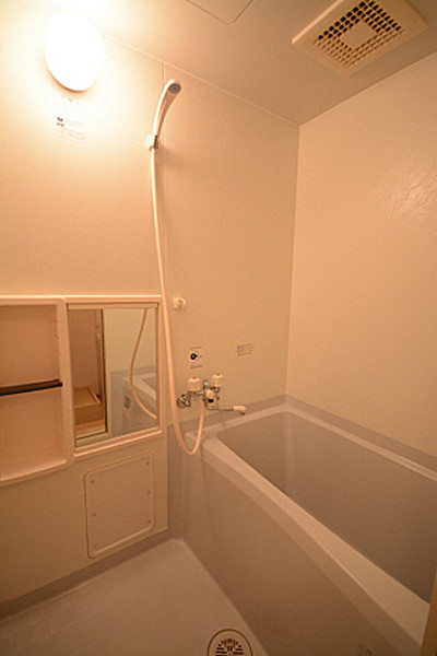 アズール羽衣の浴室|ゆったり過ごせるお風呂です