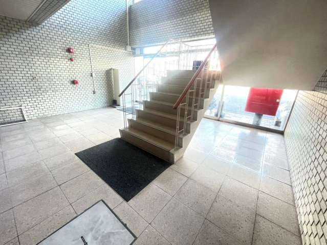 東新町 元町ハイツのロビー