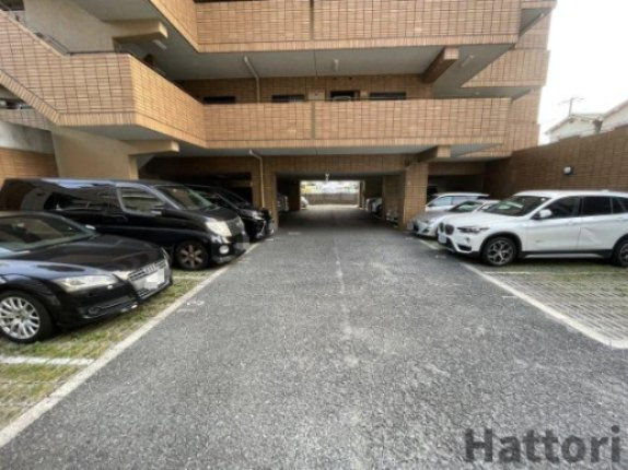 ふじマンションの駐車場