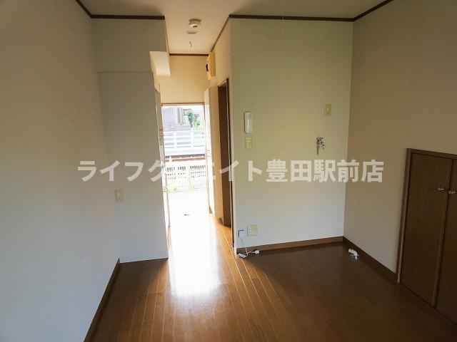 ドリームコート南平の居間・リビング