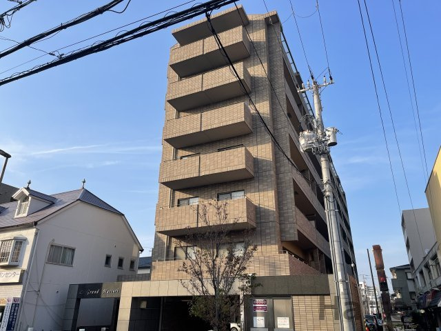ルグラン服部の外観