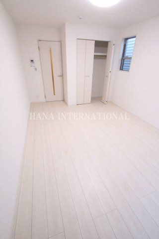 リブリ・国立の洋室