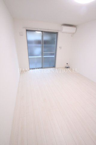 リブリ・国立の内装