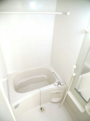 【浴室】 | コメコメ・ハウス | コンパクトで使いやすいお風呂です