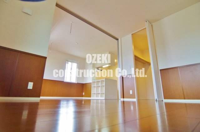 メゾンフォーレの洋室