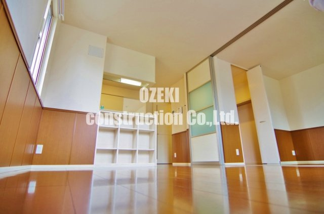 メゾンフォーレの居間・リビング