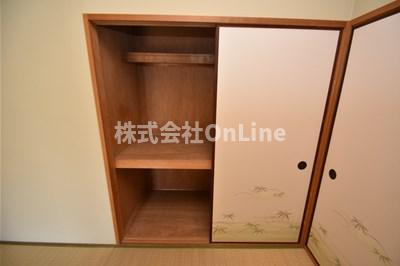 八尾市恩智北町２丁目の賃貸マンションの収納
