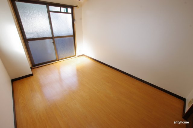 天満グリーン土井マンション　仲介手数料無料の洋室