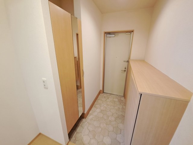 MINT甲子園五番町の玄関