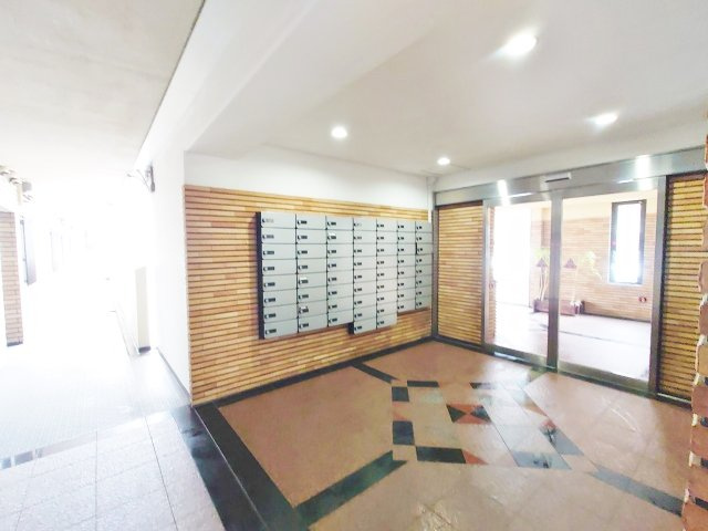 ◆令和６年３月リフォーム完了済み◆駅近マンション◆３ＬＤＫ◆グラン・ドマーレ久津川のエントランス|エントランス