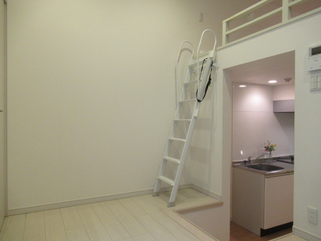 クレアージュ山手の居間・リビング