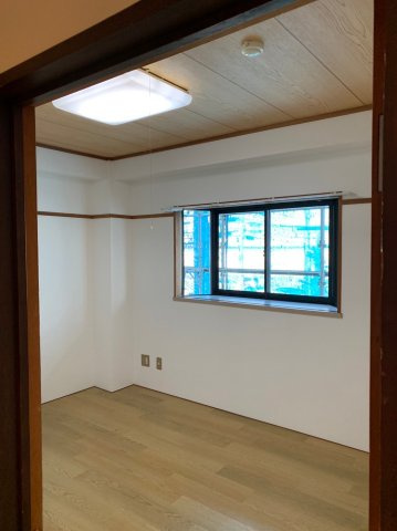 クレマティースレジデンス松島の洋室