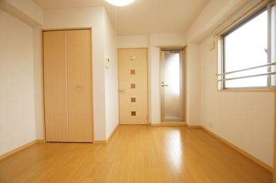 【居間・リビング】 | 翔吉野 | きれいなリビングです