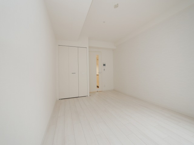 La Douceur梅田Eastの洋室