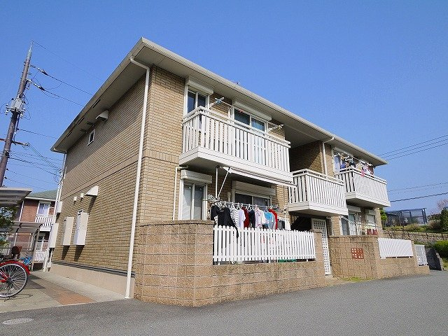 プラウド梅美台Bの外観|大和ハウスさんのお洒落な外観です