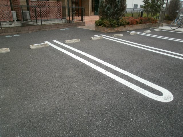 エスプリメール　Ｂの駐車場
