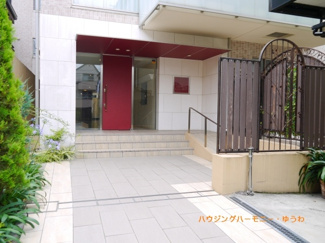 【エントランス】