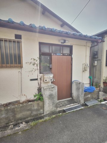 宝町乾貸家Bのエントランス