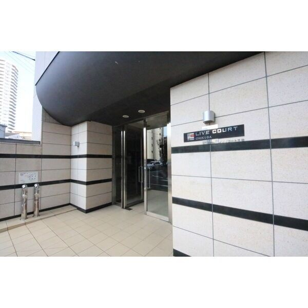 ライブコート千種のエントランス