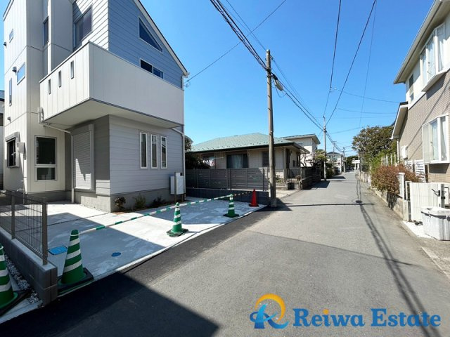 新築戸建　藤沢市辻堂東海岸3丁目の前面道路含む現地写真