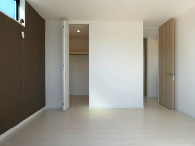 【洋室】 | 熱田区三番町　新築戸建　２号棟 | コンパクトなお部屋ですが窓や収納があるので快適に過ごせます。