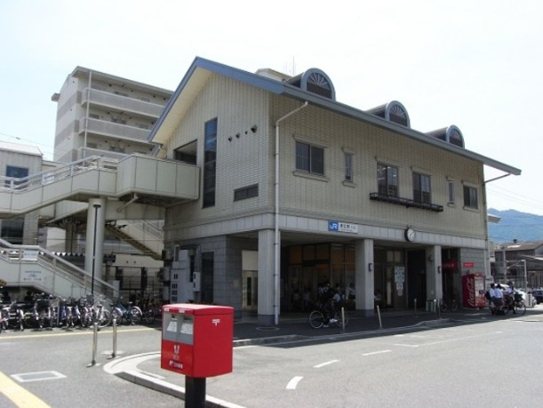 ペルル新広の外観