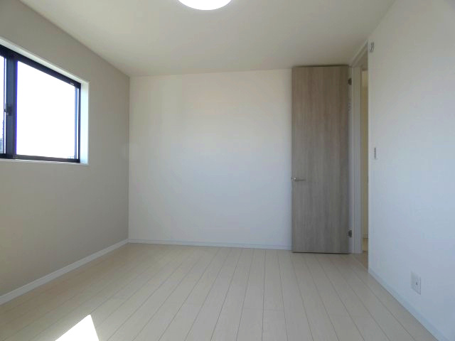 熱田区三番町　新築戸建　５号棟の洋室|シンプルな作りなのでお好きなインテリアでお部屋をコーディネートできます！