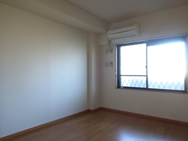 ラフォーレ広畑の居間・リビング