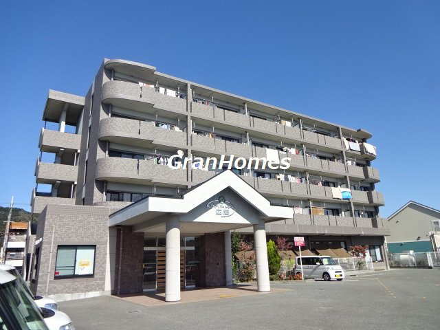 ラフォーレ広畑の外観