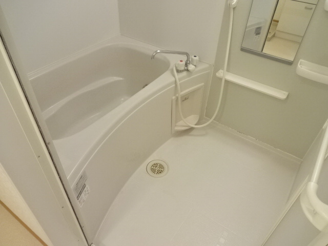 ラフォーレ広畑の浴室