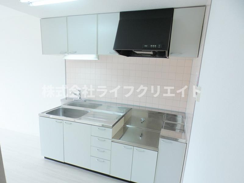 グランシェール豊田のキッチン