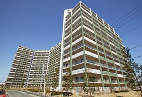 アイランドブリーズ　（川崎区小田栄2丁目）の外観|外観です　アイランドブリーズ　4LDK　2007年1月築　JR南武線「小田栄」駅徒歩6分　ペット飼育可能　共用施設充実　広々としたポーチ　角部屋　陽当り・通風・眺望良好　敷地内駐車場　