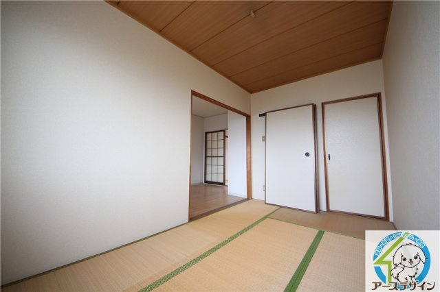 王塚公園ハイツの和室