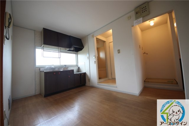 王塚公園ハイツの居間・リビング