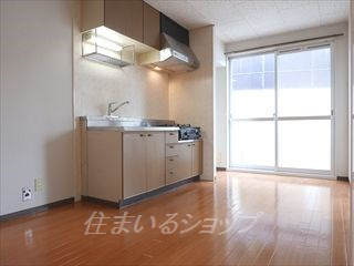 シャトルあすか　Ｂの居間・リビング