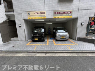 【駐車場】