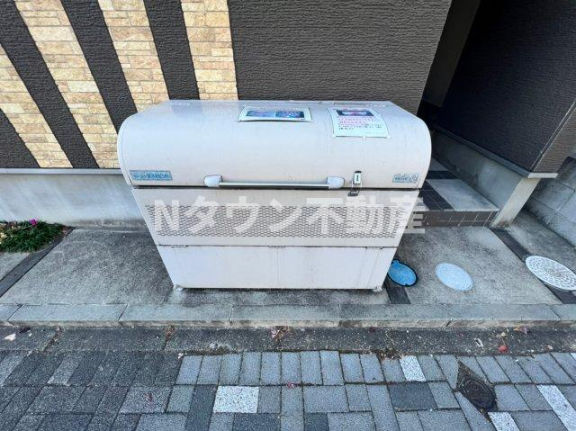 【その他共用部分】 | ネクストステージ上飯田 | ゴミ捨て場です