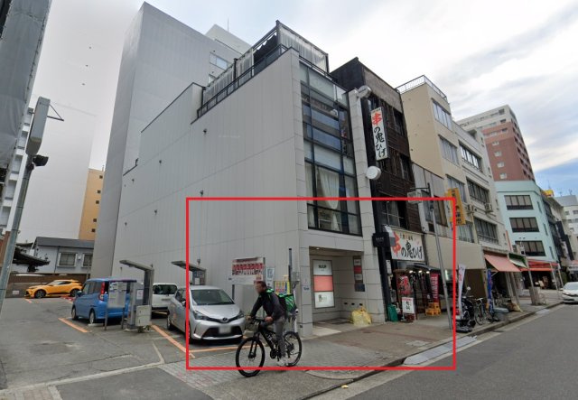トラスト伏見駅前ビルの外観
