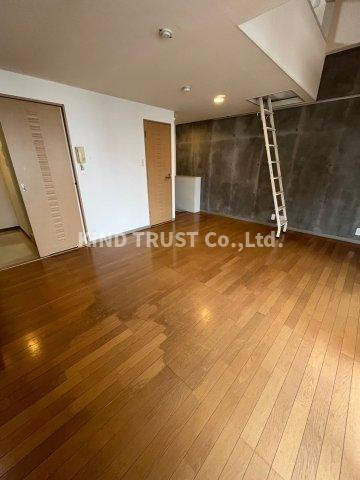 DURの居間・リビング|ゆったり過ごせるリビングです