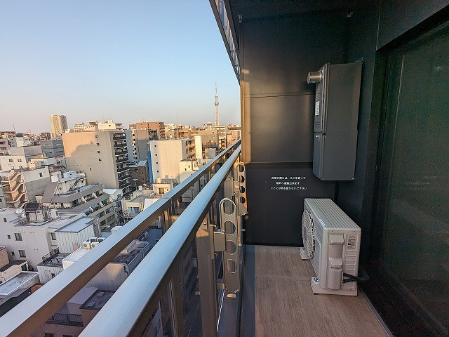 ONE ROOF RESIDENCE上野御徒町の展望|12Fバルコニーからの眺望、上層階からはスカイツリー、隅田川花火見えます