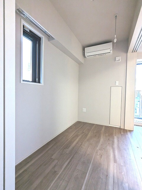 ONE ROOF RESIDENCE上野御徒町の設備|2.8帖洋室、エアコン3台付、インターネット無料