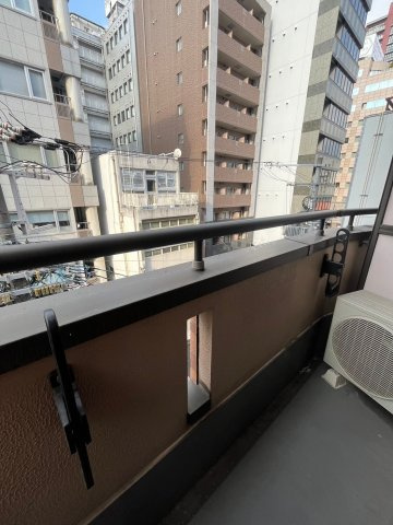 ドムール天満のバルコニー