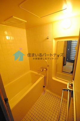 ライオンズマンションマキシム櫛原の浴室|落ち着いた空間のお風呂です