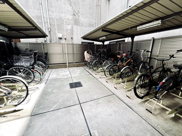 日神パレステージ田原町のその他共用部分|駐輪場