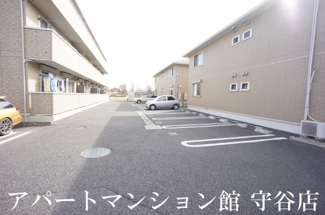 エスポワールＡの駐車場