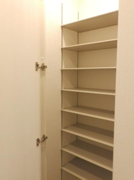 レジデンス阿賀中央の収納