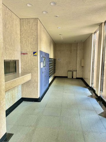 ジュネス泉佐野パセオ　分譲賃貸のその他共用部分|宅配ロッカーがございます。