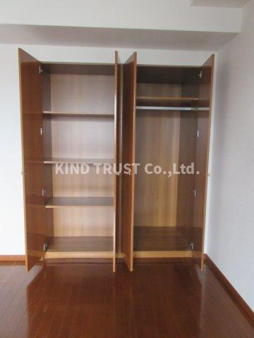 リーガル西天満Ⅱの収納|こまごまとしたものを収納できそうですね