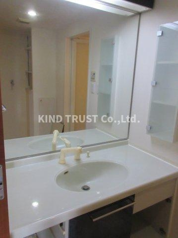 リーガル西天満Ⅱの洗面所|使いやすい洗面所です